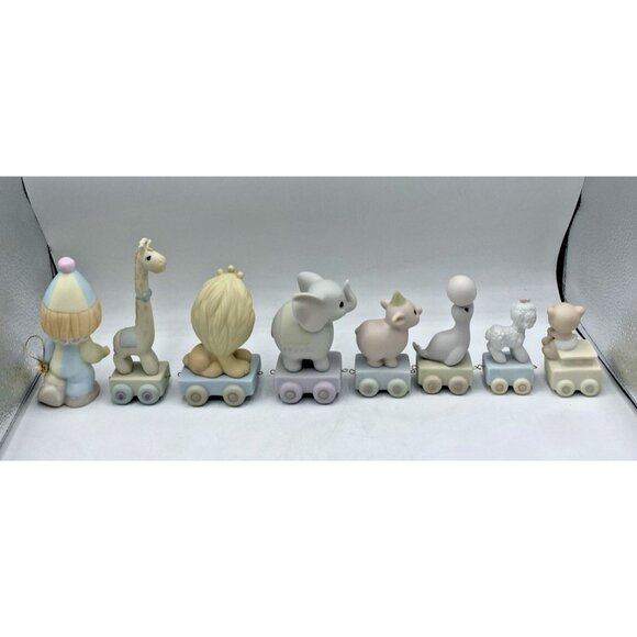8 Vintage Precious Moments Birthday Train Figurines Set Ages 0–6 Clown Animals - Picture 3 of 16